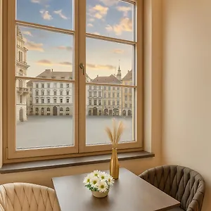 Aparthotel Lavilo Main Square, Graz