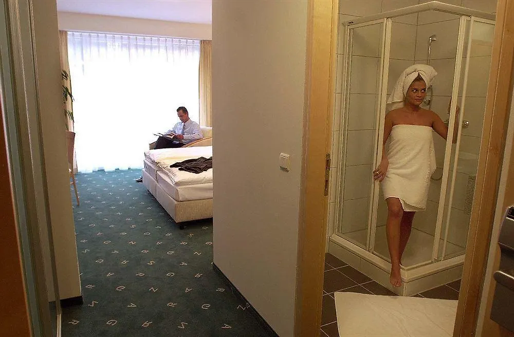 Hotel Bokan Exclusiv Graz 4*,