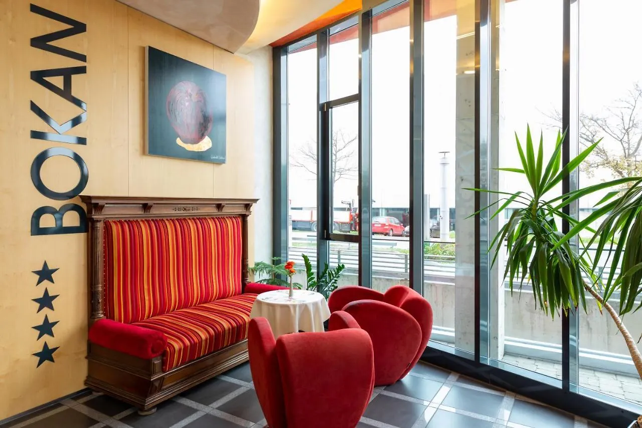 Hotel Bokan Exclusiv Graz 4*,